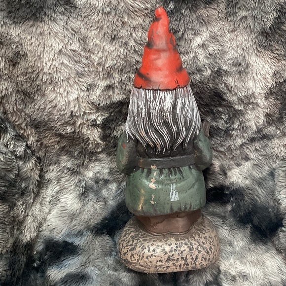 Halloween Zombie Garden Gnome 16"
Plastic Blow Mold - Picture 5 of 16